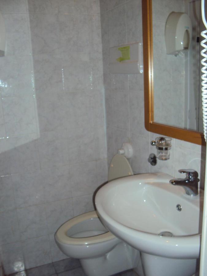 Hotel Mirage Μεσίνα Δωμάτιο φωτογραφία